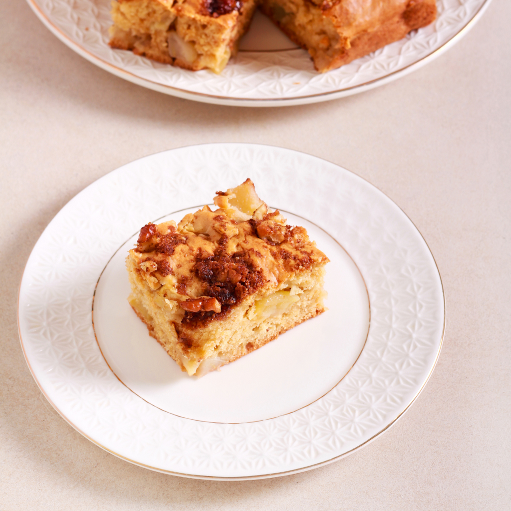 Apple, Apricot &amp; Manuka Honey Breakfast Slice.
&ndash; Natures Gold