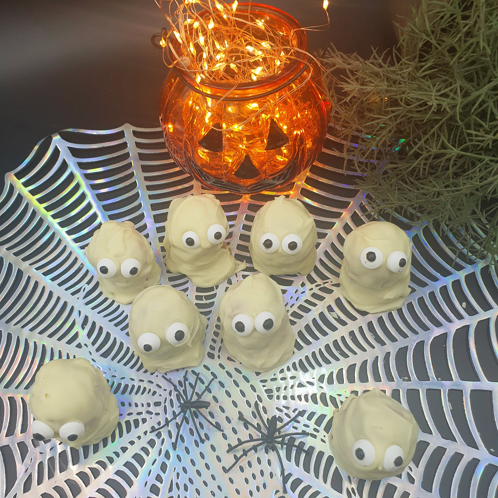 Manuka Honey &amp; Peanut Butter Ghostly Bites
&ndash; Natures Gold